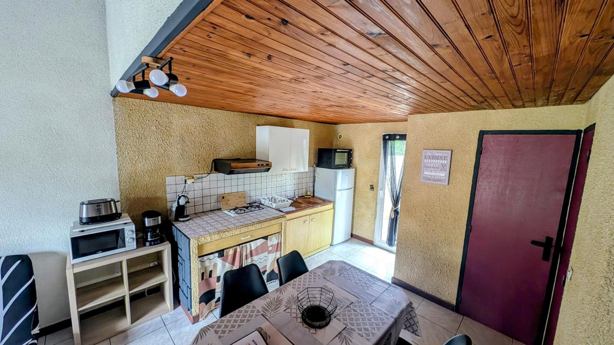 Gite La Capelle Roquefort Des Corbieres Sigean Narbonne Aude Habitación foto