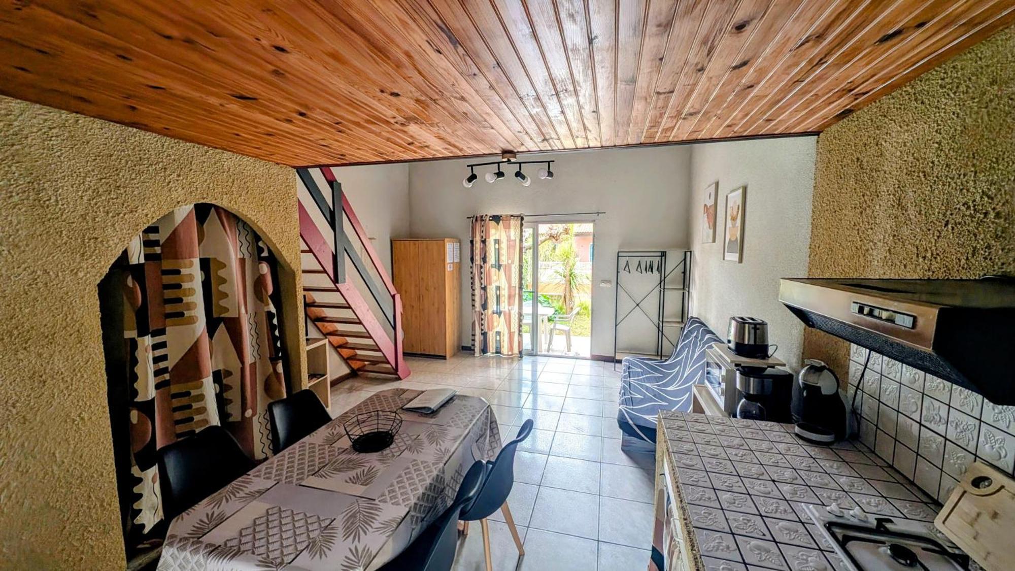 Gite La Capelle Roquefort Des Corbieres Sigean Narbonne Aude Habitación foto